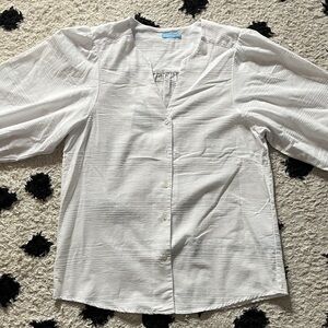 J. McLaughlin size smallTextured button up White Top
